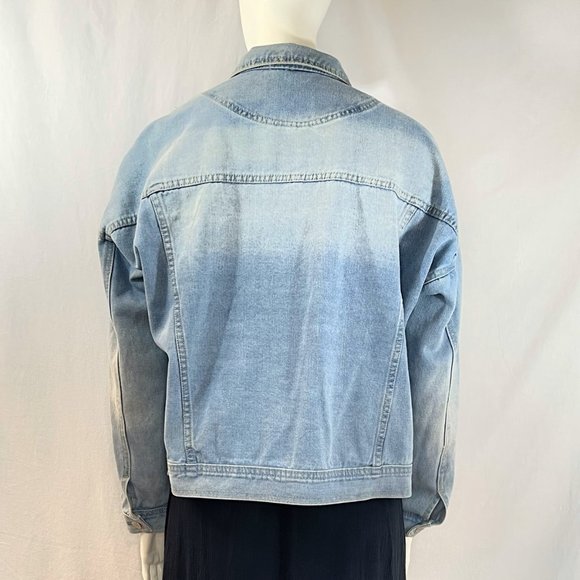 Cropped Denim Jacket With Floral Patches | Forever 21+ - Picture 4 of 7